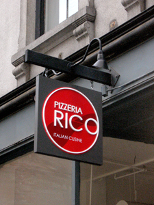 Pizzeria Rico sign