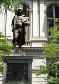 Benjamin Franklin Statue